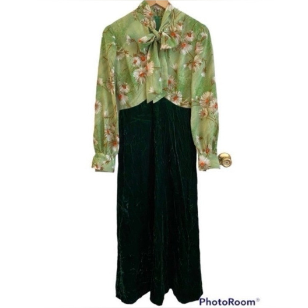 Vintage Homemade 1970s Long Sleeve Maxi Dress Velvet Floral Green